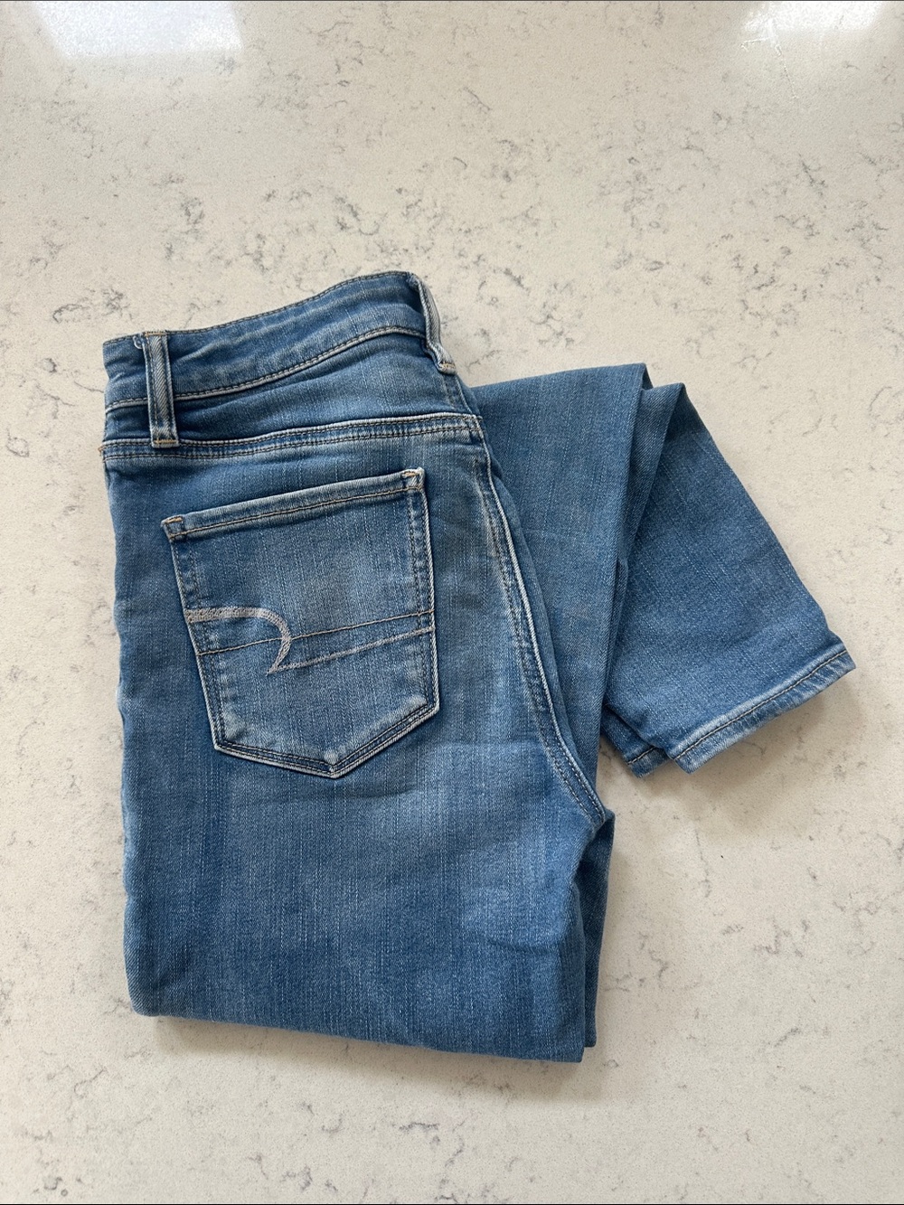 American Eagle Button Up Medium Wash Blue Denim Skinny Jeans - Size 4 Short